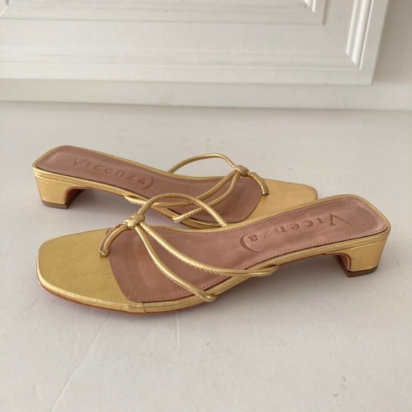 NWOT Vicenza Anthropologie Strappy Low Heel Gold Leather Heels